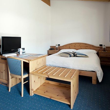 Sport Hotel Alpina Madesimo Bagian luar foto